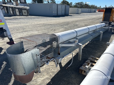 Custom Built 8m PVC Conveyor Divers - Industriel