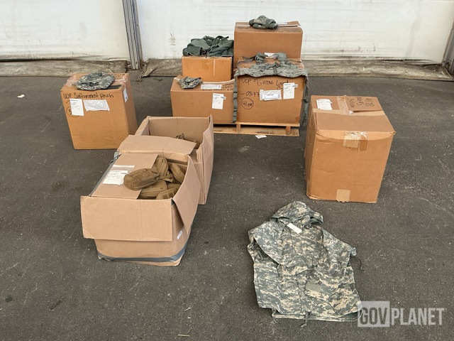 (29) Parkas, (141) Monocular Pouches, (41) Load Carriers & Assorted Items