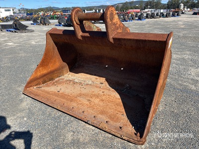 1800 mm Q/C Cleanup Excavator Bucket