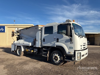 2012 Isuzu FTR 900 4x2 Crew Cab Hot Patch Truck