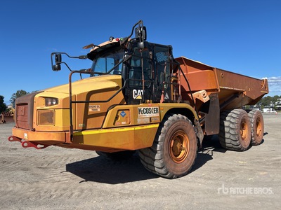 2019 Cat 730 6x6 Kiepwagen met knikbesturing