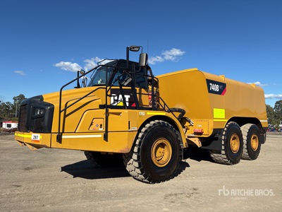 2012 Cat 740B 30000 L Water Wagon