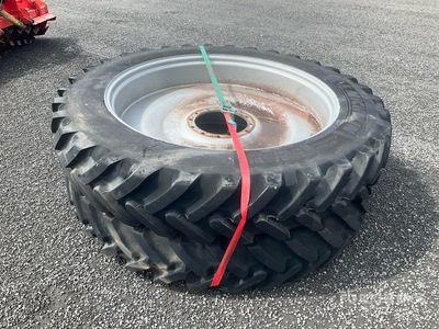 Quantity of (2) Michelin SPRAYBIB VF380/90R54 176D Wielen