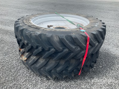 Quantity of (2) Michelin SPRAYBIB VF480/80R50 179D Wielen