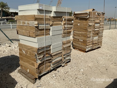 Quantity of Schneider Electric Panel Box Varios, electronica de consumo (Unused)