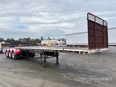 2000 MaxiTrans 8.2 m Tri/A B-Double Lead Flatbed Trailer