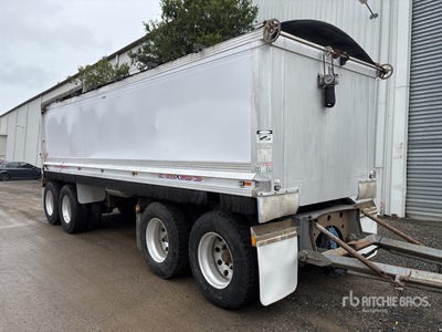 2008 Hamelex-White 7.3 m Quad Dog End Dump Trailer