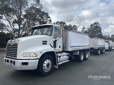 2006 Mack Vision 6x4 T/A Dump Truck