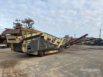2005 Keestrack Pioneer Tracked Scalping Scherminstallatie