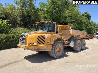 2005 Volvo A25D Tombereau Articule Articulated Dump Truck (Inoperable)