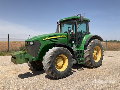 2004 John Deere 7720 4WD Tractor