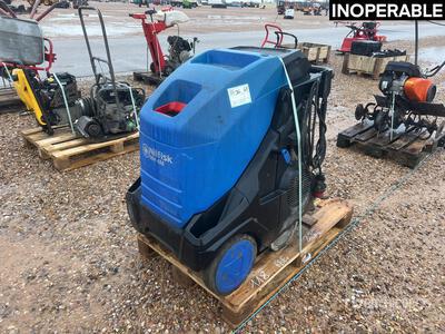 Materiel De Location Rental Equipment (Inoperable)