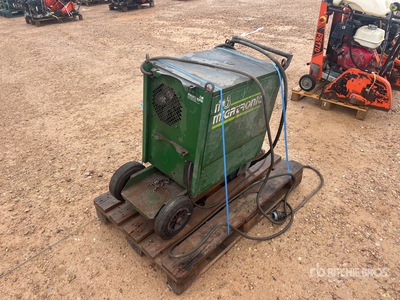 Migatronic Poste A Souder を見 Welder - Fueled