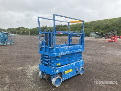 2013 Genie GS-1932 Electric Scissor Lift