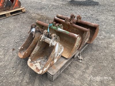 Quantity of (5) Rhinox Digging Excavator Bucket
