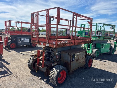 2017 Skyjack SJ6832 RT 4x4 Dual Fuel Scissor Lift