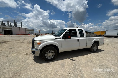 2016 Ford F-250 XL 4x2 Extended Cab Pickup