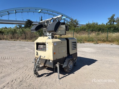 2015 Doosan V9 8.8 kVA Mat D'Eclairage Lichtmast (Inoperable)