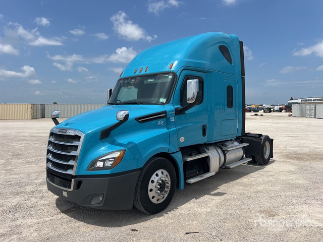 2019 Freightliner Cascadia 126 4x2 S/A Sleeper Truck Tractor