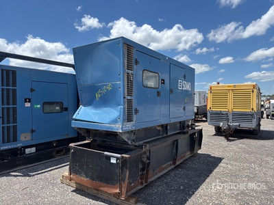 Sdmo Skid-Mounted 発電機セット (250-749 kw/310-950 kva) (Inoperable)