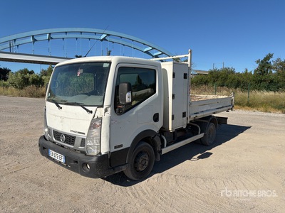 2016 Nissan Cabstar NT400 35.12 4x2 Camion Benne Kipper-Lkw