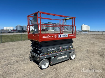 2015 Skyjack SJIII4632 Electric シザーリフト