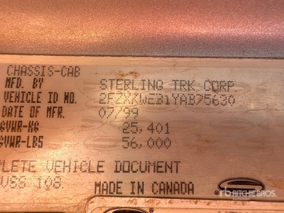 2000 Sterling LT9513 6x4 Camion cisterna de agua