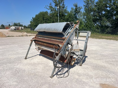 2006 Maugin Rola 450 Gravilloneur