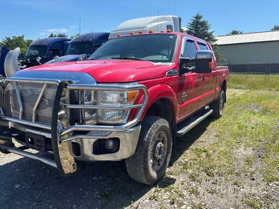 2015 Ford F-350 4x4 Crew Cab Pickup