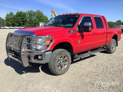 2015 Ford F-350 Lariat 4x4 Crew Cab بيك اب