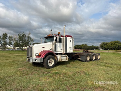 2007 Peterbilt 378 8x6 Tri/A Sleeper Truck Tractor