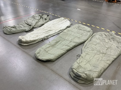 (40) Sleeping Bags