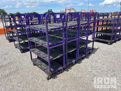 Quantity of (4) Rolling Carts Varios, tienda, almacen, consumidor