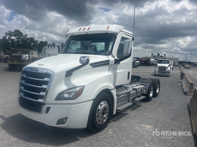 2021 Freightliner Cascadia 126 6x4 トラックトラクター（T/A）