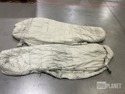 (40) Sleeping Bags