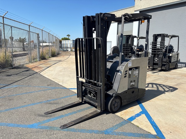 2014 Crown RC5535 2500 lb Electric Forklift