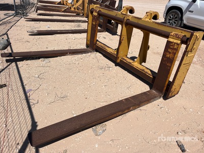 Cat 70 In Wheel Loader Forks