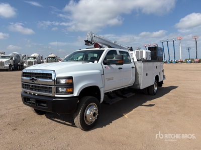2024 Chevrolet MD5500 4x4 Crew Cab Camion de service