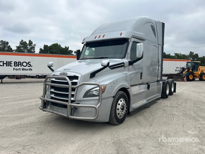2020 Freightliner Cascadia 126 6x4 T/A Sleeper Truck Tractor