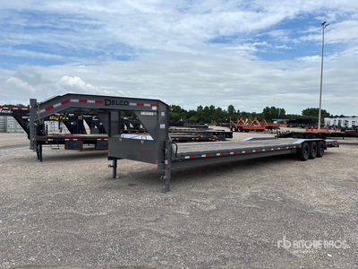 2026 Delco 40 ft Tri/A Gooseneck Equipment Trailer