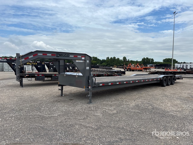 2026 Delco 40 ft Tri/A Gooseneck Equipment Trailer