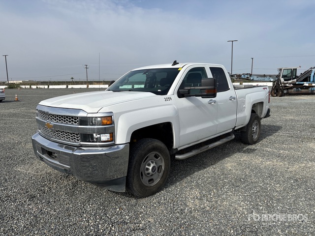 2019 Chevrolet Silverado 2500HD 4x4 Crew Cab Pickup