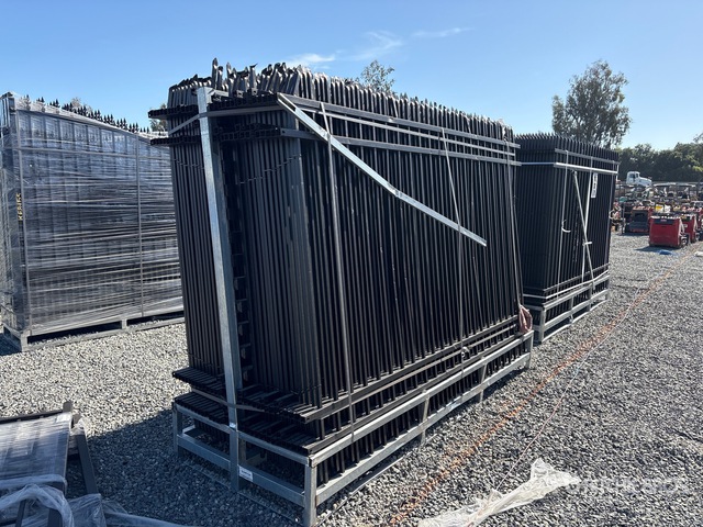 Quantity of (30) 2026 SUNTOP S0710-30 10 ft x 7 ft Powder Coated Fencing