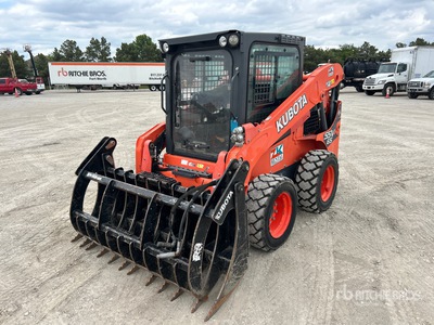 Kubota SSV65 Compact Track Loader