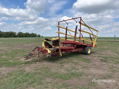 New Holland Stackliner 1002 Chargeur de balles
