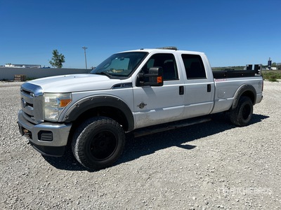 2015 Ford F-250 XLT 4x4 Crew Cab Pick Up