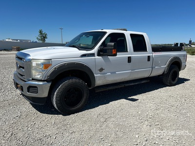 2015 Ford F-250 XLT 4x4 Crew Cab Pickup