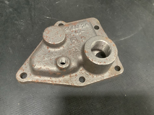 (9) Cummins 3060624 Front Water Header Covers