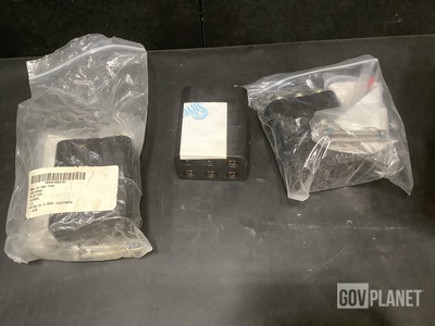 (3) JB7175SF Electrical Plug Connectors
