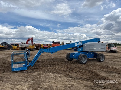 2013 Genie S-65 4WD Diesel Telescopic Boom Lift